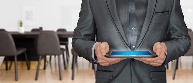 How Payment Calculations Can Help Buyers Choose Better Loan Terms